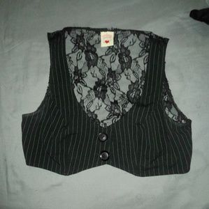 ❌ SOLD ❌ Pinstripe Button Up Vest